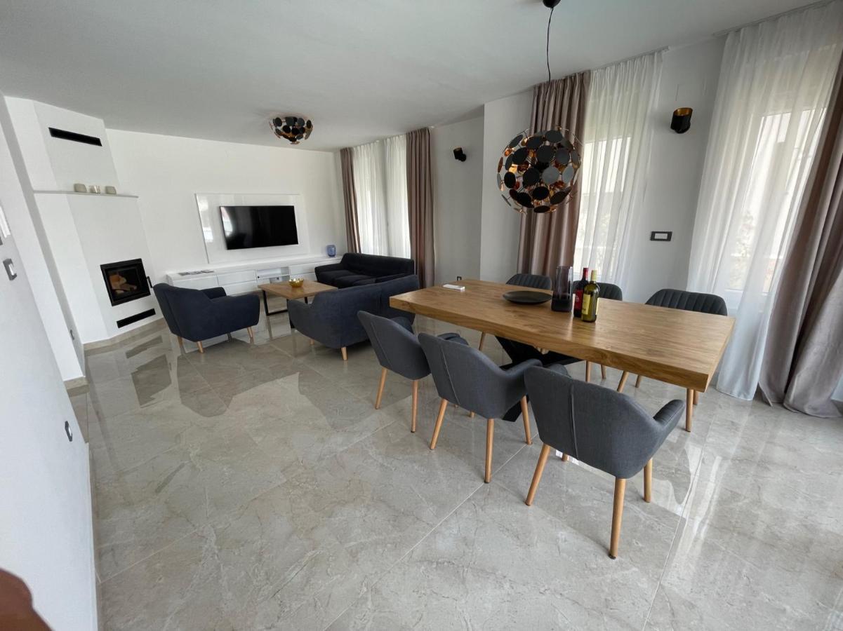 Dea - Dein Rueckzugsort Am Mit Beheiztem Pool Villa