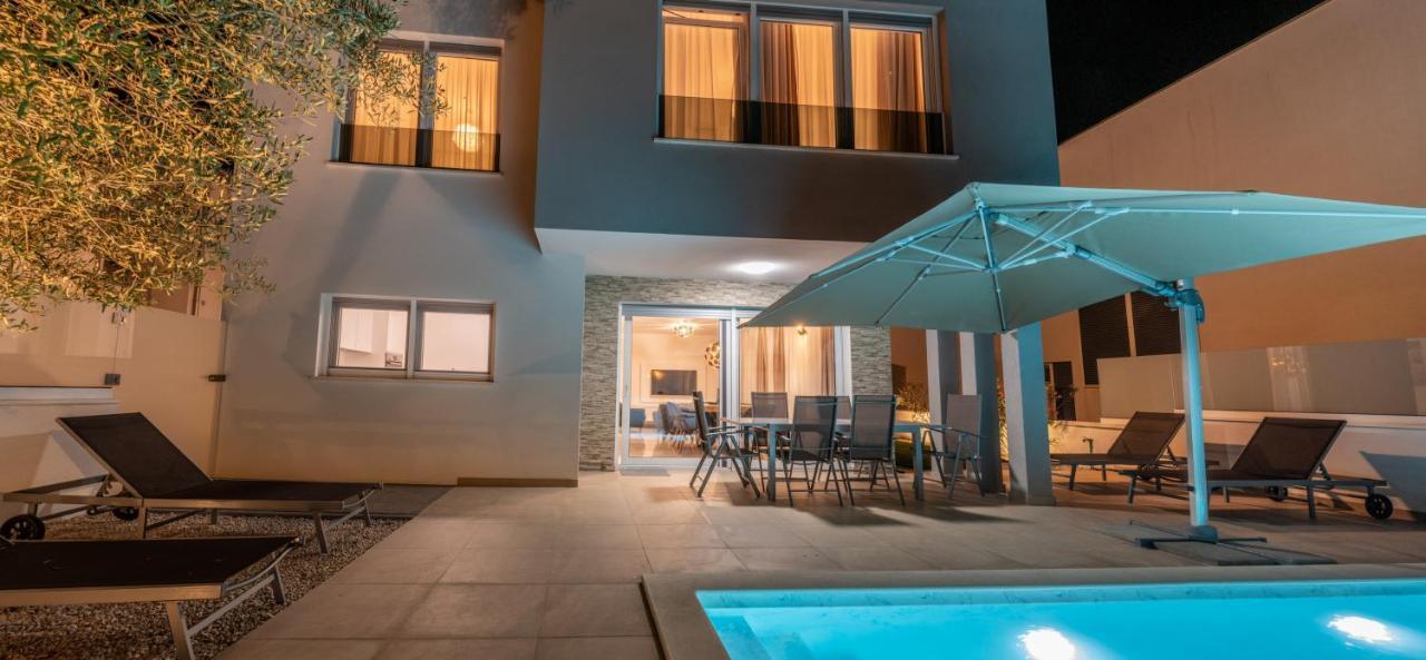 Dea - Dein Rueckzugsort Am Mit Beheiztem Pool Villa