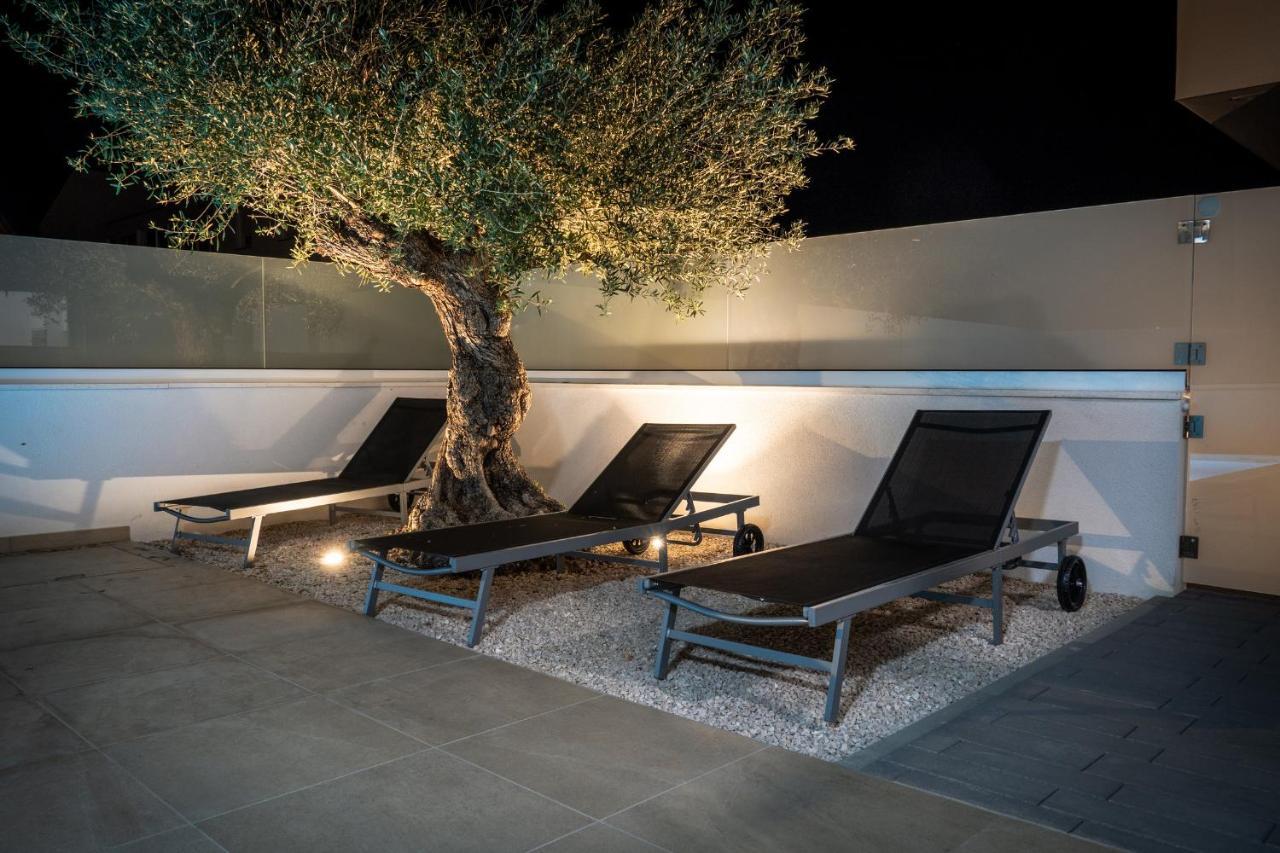 Villa Dea - Dein Rueckzugsort Am Mit Beheiztem Pool Vrsi