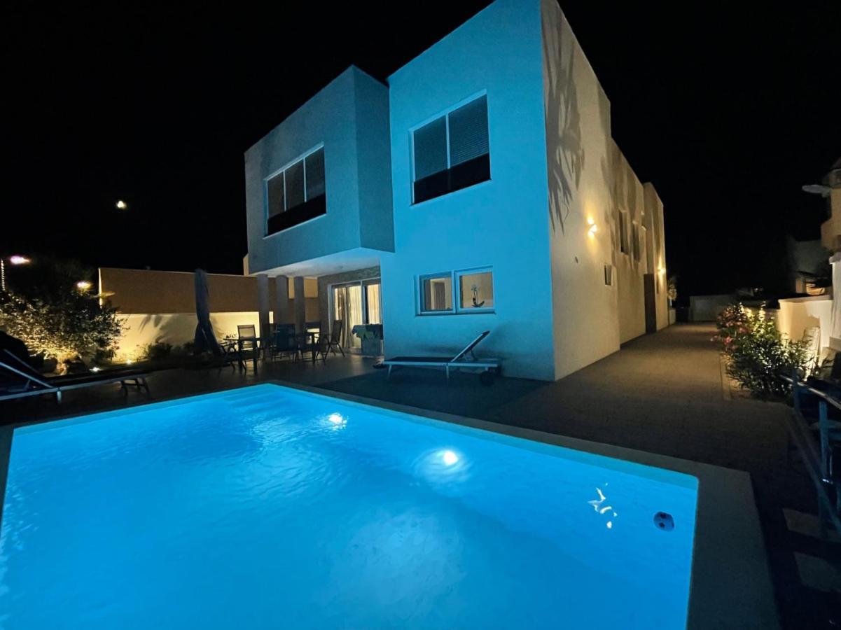 Dea - Dein Rueckzugsort Am Mit Beheiztem Pool Vrsi