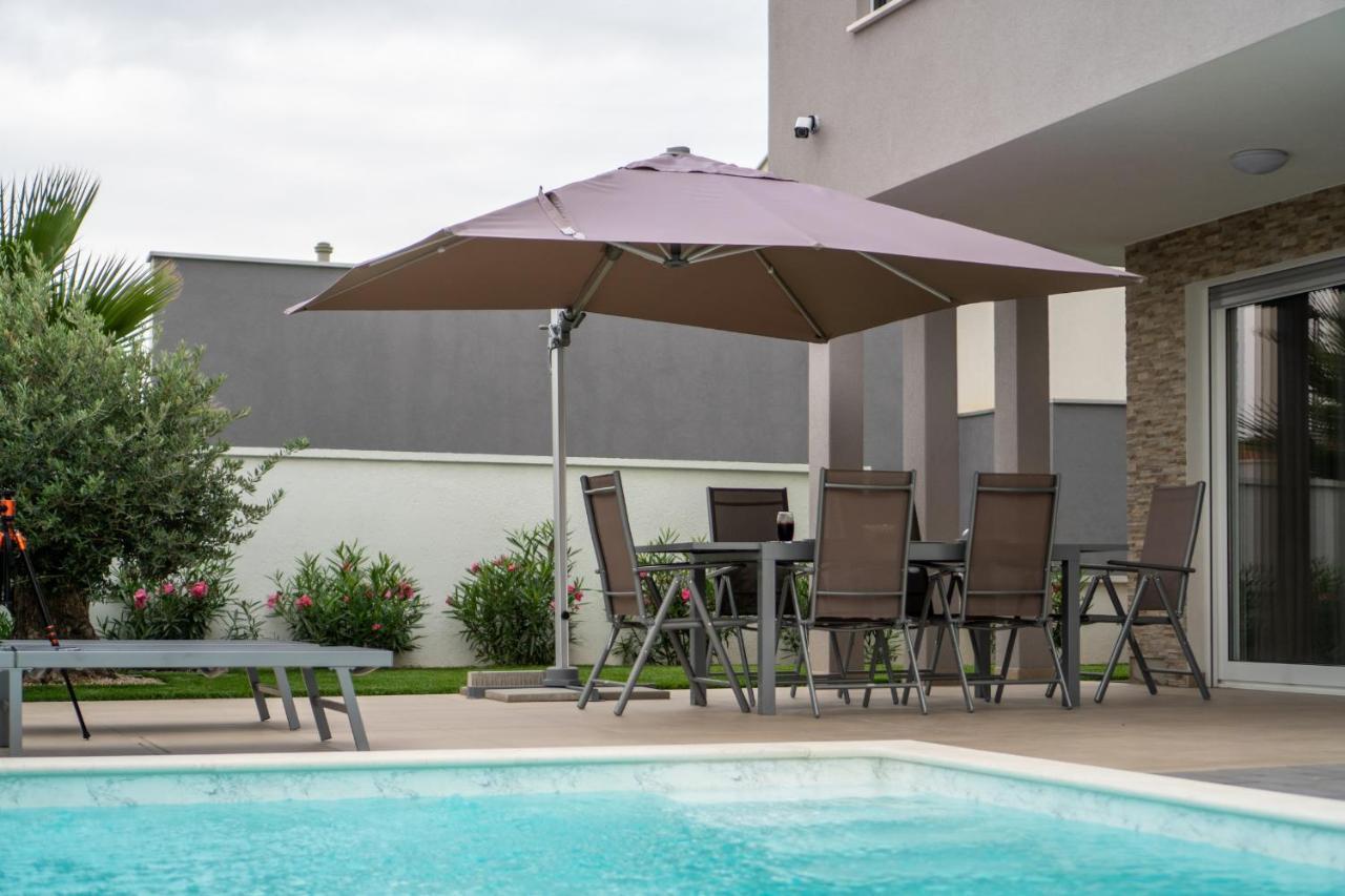 Dea - Dein Rueckzugsort Am Mit Beheiztem Pool Villa
